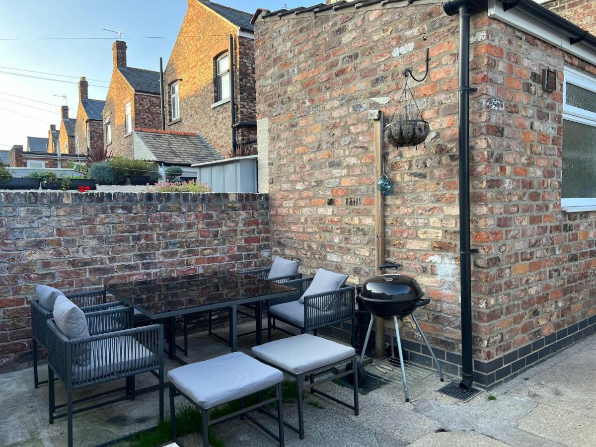 The Poppy Inn York Buitenkant foto